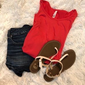 🌈LulaRoe Coral T-shirt